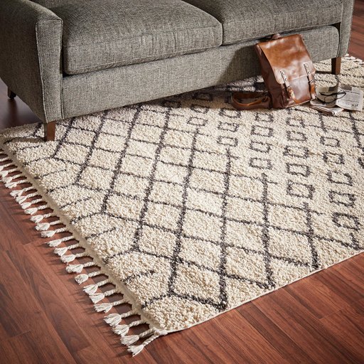 Amazon Brand – Rivet Shag Diamond Morrocan Area Rug, 5' 3" x 7' 11", Cream